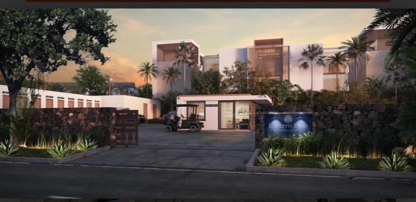 East Coast Beachfront Luxury - Eastern Blue Apartments Poste Lafayette Exterior photo